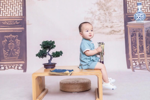 巴中孕妇肚子上的黑线