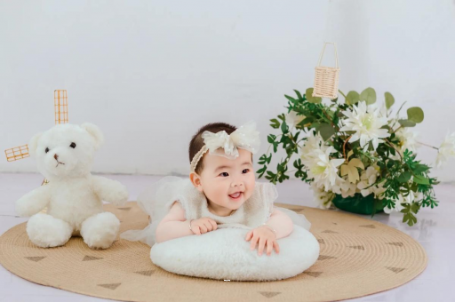 巴中宝宝多久会抬头